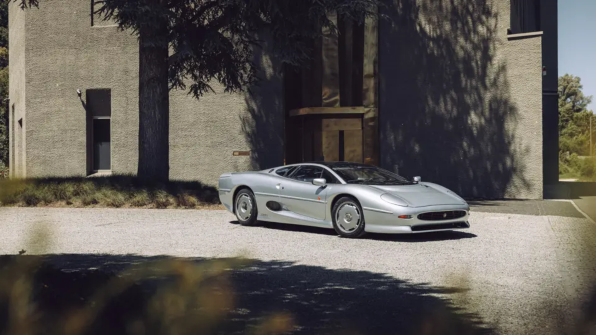 SMALL_1993 Jaguar XJ220